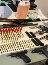 Draco evita crime e prende grupo em posse de oito armas de fogo, munições e materiais inflamáveis