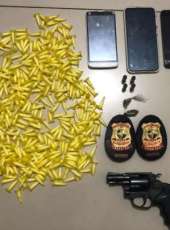 Em ação que resultou na prisão de homicida, Polícia Civil apreende mais de 300 pinos de cocaína em Milhã