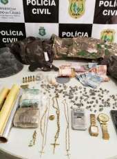 PCCE prende mulher em flagrante por tráfico de drogas em Sobral