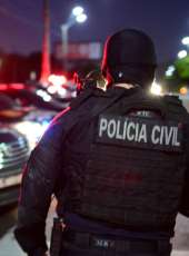 Polícia Civil cumpre mandados de prisão preventiva contra dupla responsável por crimes em Morada Nova