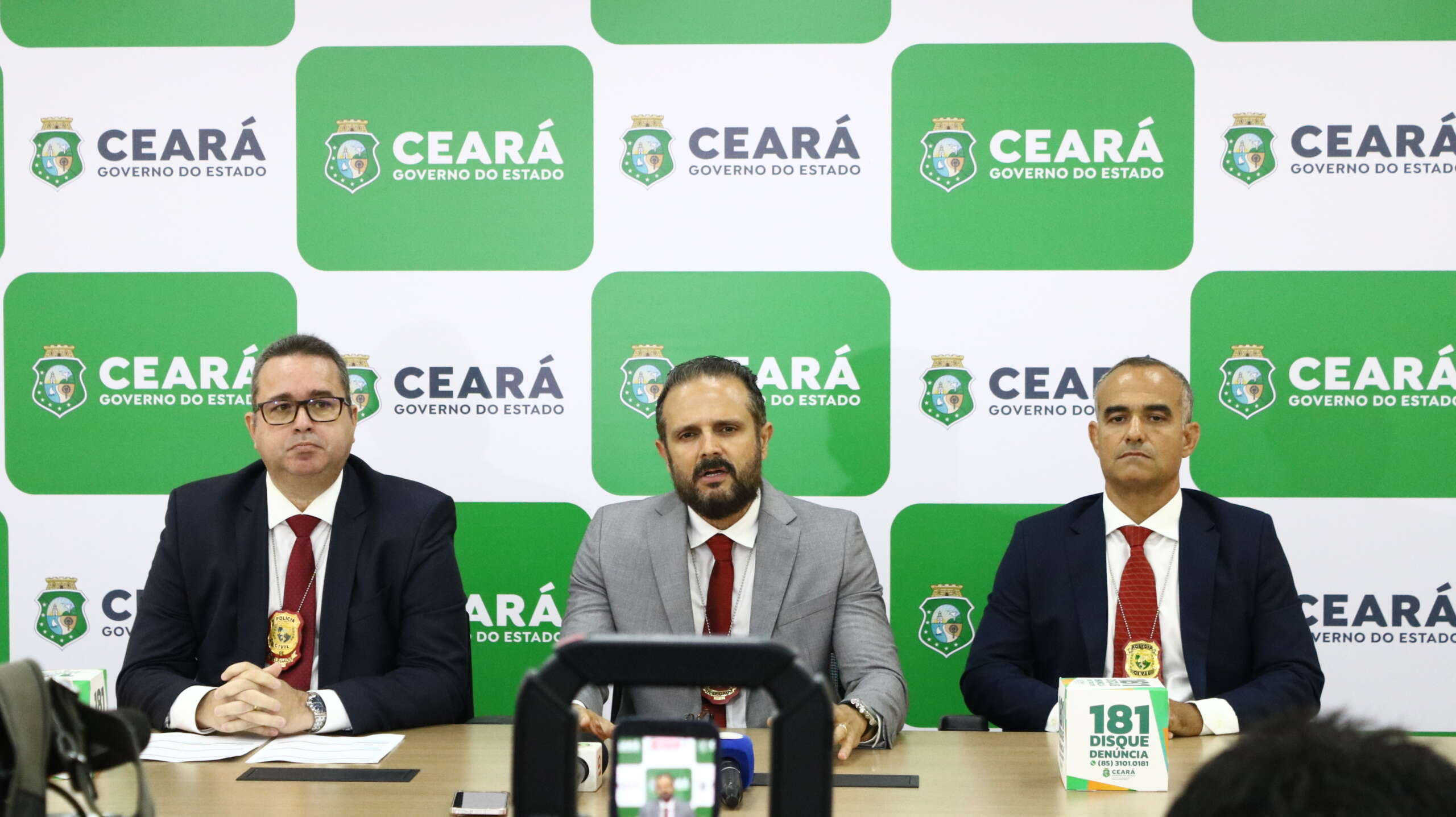 Após prisão na Capital, PCCE localiza duas aeronaves em pista clandestina e apreende drogas em Ibaretama